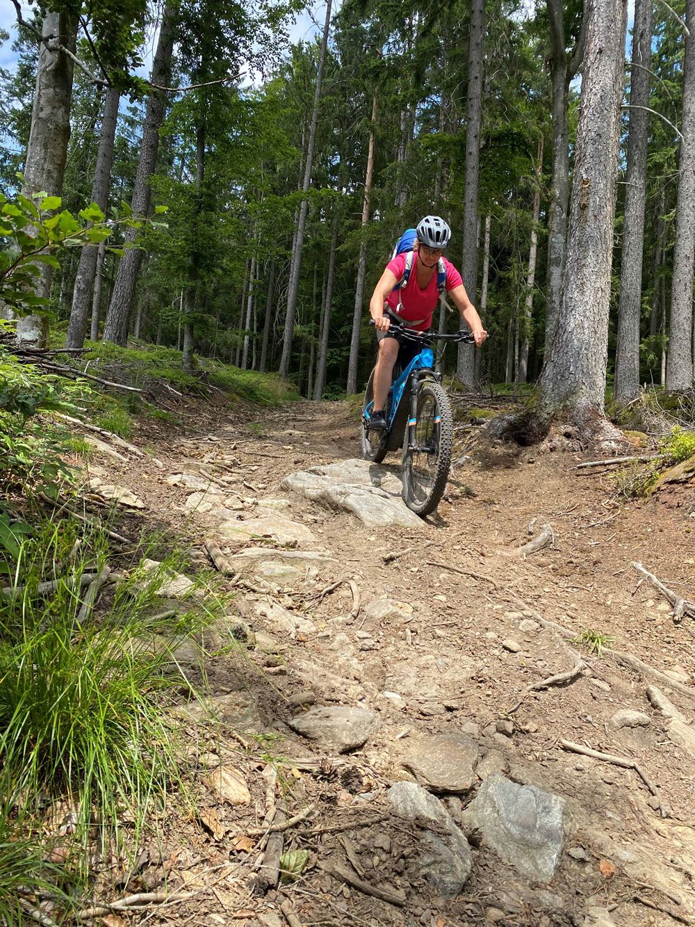 Unterwegs auf den abwechslungsreichen Trails der Trans Bayerwald